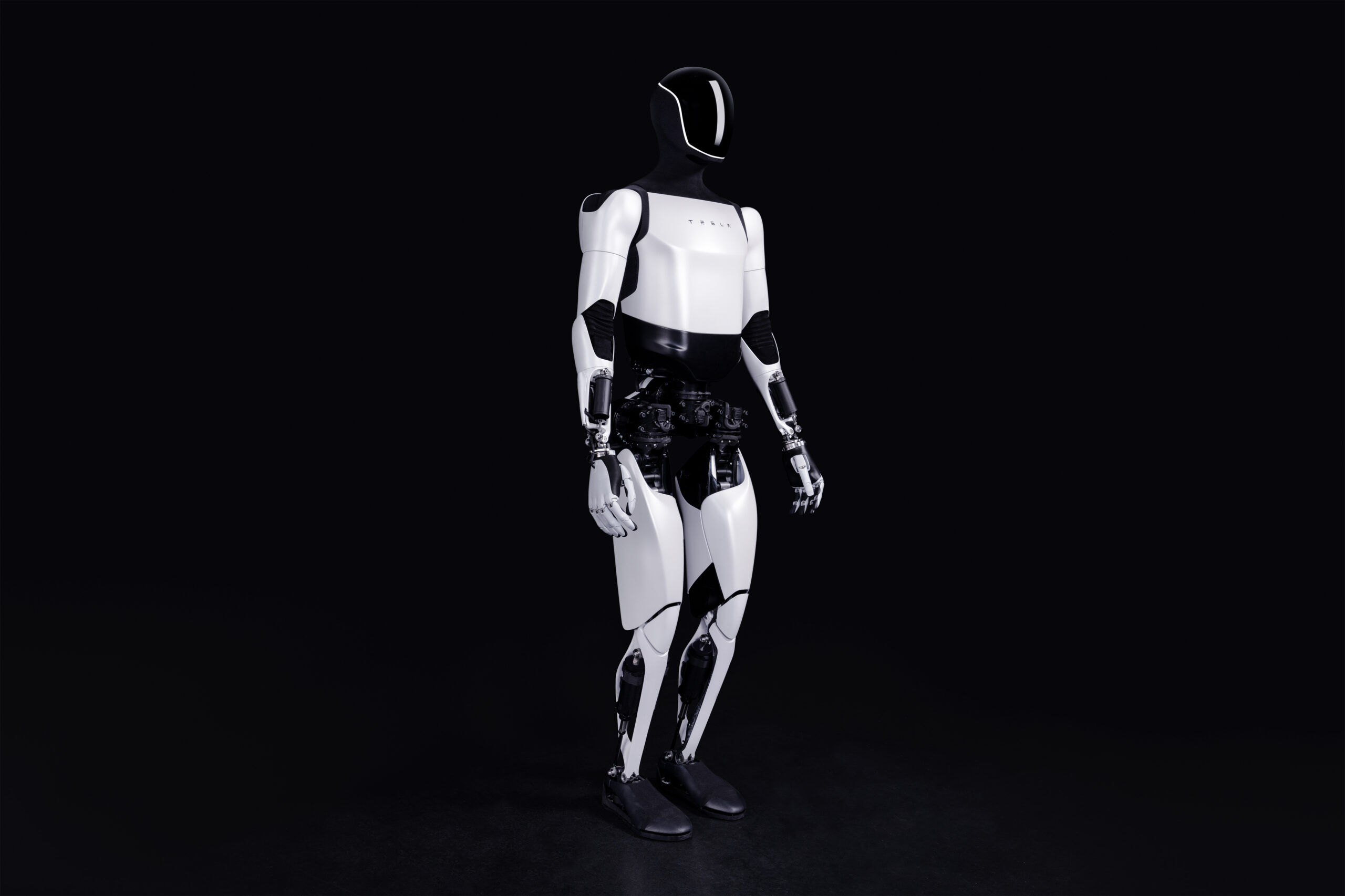 Humanoid robots face a practical test in warehouses