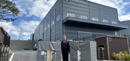 Reusable pallet cover targets stretch-film waste