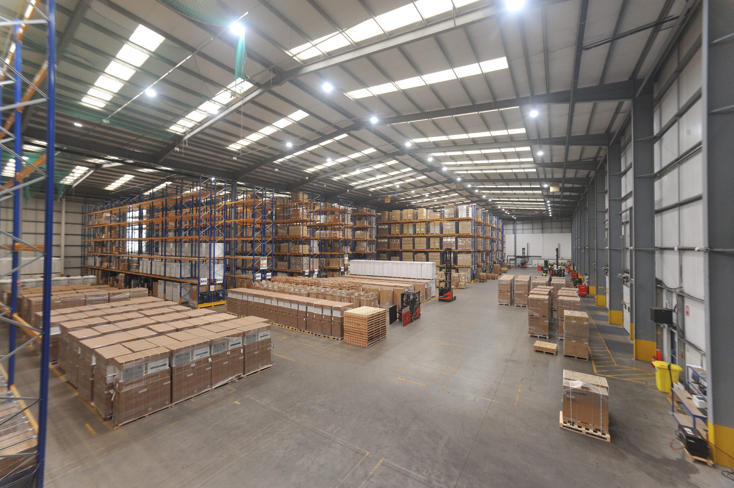 Miniclipper extends cloud WMS across its UK network